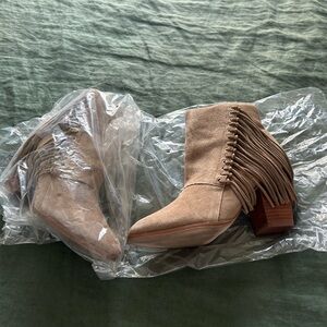 Like new. Aldo tassle booties. Size 7.5
